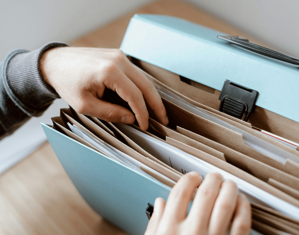 photo-archive-détective-privé-paris